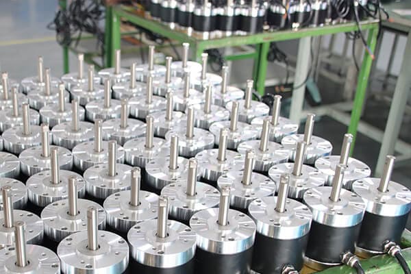 একটি ব্রাশবিহীন মোটরের খারাপ দিকগুলি কী কী?