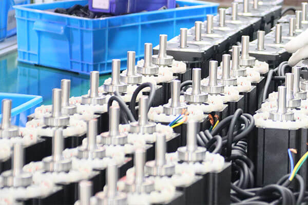 So wandeln Sie eine Rotationsbewegung in eine lineare Bewegung um