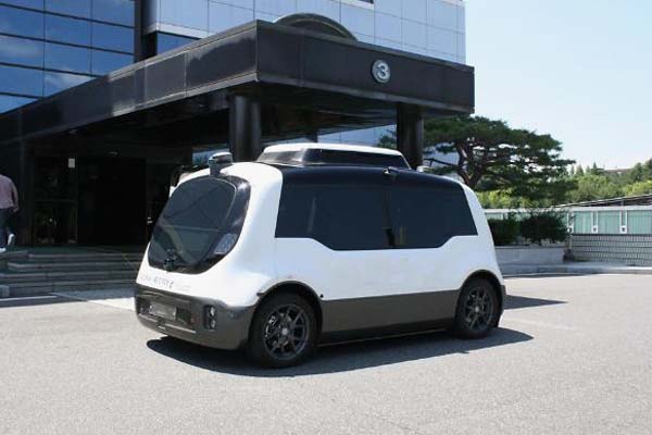 Hvorfor bruger udend&oslash;rs autonome shuttlevogne b&oslash;rstel&oslash;se j&aelig;vnstr&oslash;msmotorer?